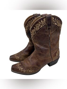 ARIAT Boots Ivory Embroidered Roses Floral Cowboy Brown